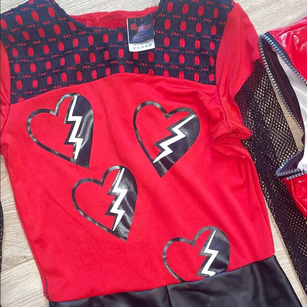 Descendants the rise of red 4 pieces custome girl size m - Picture 3 of 8